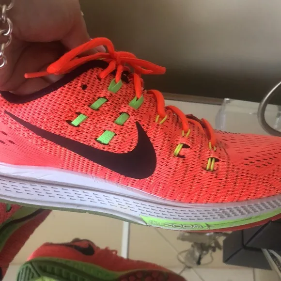 Nike Men's Air Zoom Structure 19 Running Shoes-Crimson/Volt/Black