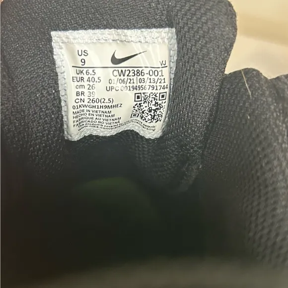 Nike Men's Crater Impact running shoes size 9