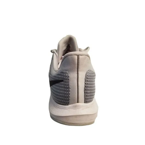 Nike Quest, men's gray,‎ white running shoes Size 12