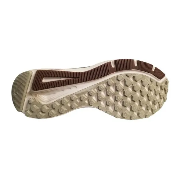 Nike Quest, men's gray,‎ white running shoes Size 12