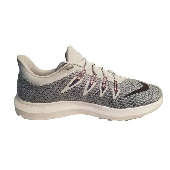 Nike Quest, men's gray,‎ white running shoes Size 12