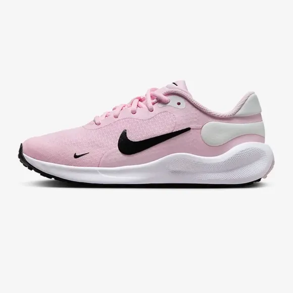 NIKE Revolution 7 Big Girls' Running Shoes