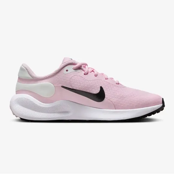 NIKE Revolution 7 Big Girls' Running Shoes