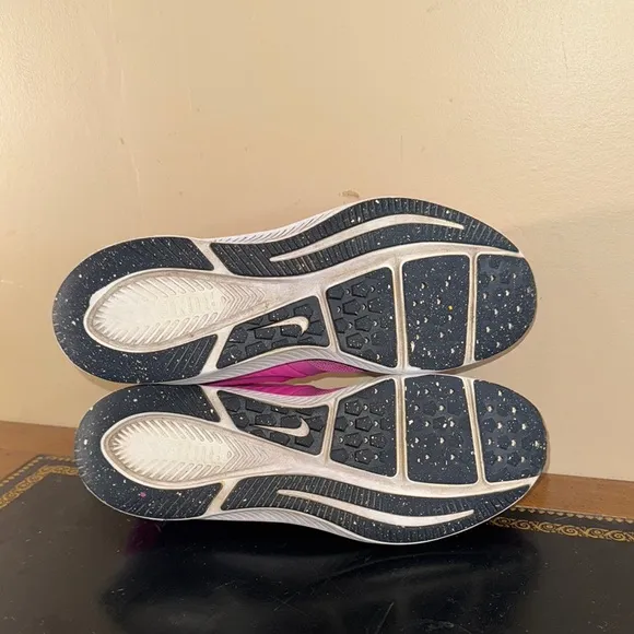 Nike Star Runner 2 Pink White AQ3542-603 Gradeschool Girl’s Size 6Y