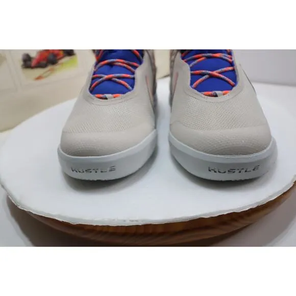 Nike Team Hustle D 10 Desert Sand Boys Size 7Y Running  CZ4179-001