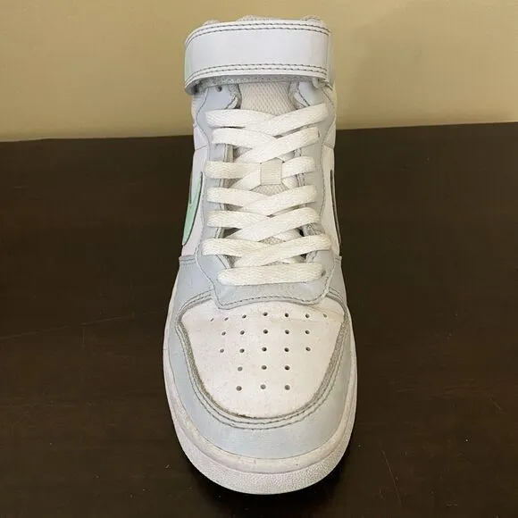 Nike Unisex-Child Sports Three Quarter High Shoes 5.5 Big kid