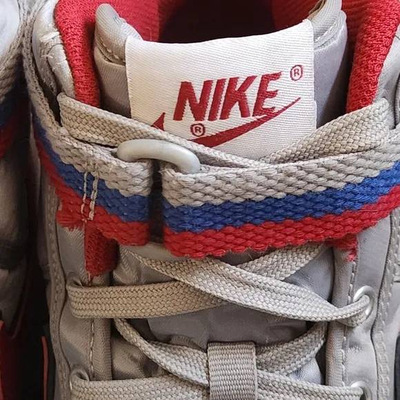Nike Vandal Supreme 2017 release date 6.5 Youth Colorway silver red blue white