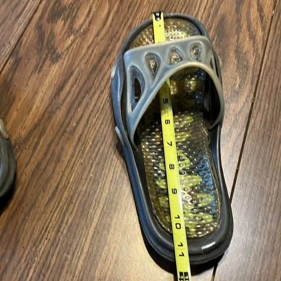 NIKE VTG Y2K 2000s ACG Air Deschutz Sports Slides Flip Flops Shoe measures 11”