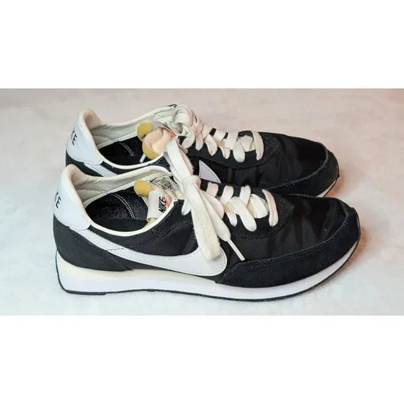 Nike Waffle Trainer 2 YTH Sz. 7 Athletic Shoe BLK/WHT Unisex Sneaker #DC6477-001