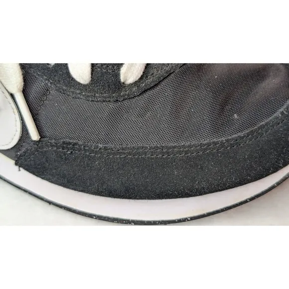 Nike Waffle Trainer 2 YTH Sz. 7 Athletic Shoe BLK/WHT Unisex Sneaker #DC6477-001