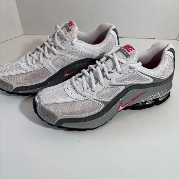 Nike Women's Reax Run 5 Running Shoes SZ10 White Silver Pink 407987-116 Athletic