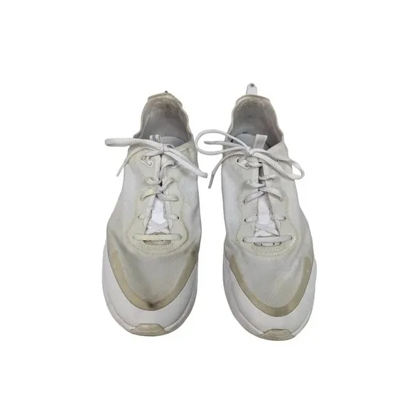 Nike Womens sz 9 Air Max Dia SE AR7410-105 White Running Shoes Sneakers Athletic