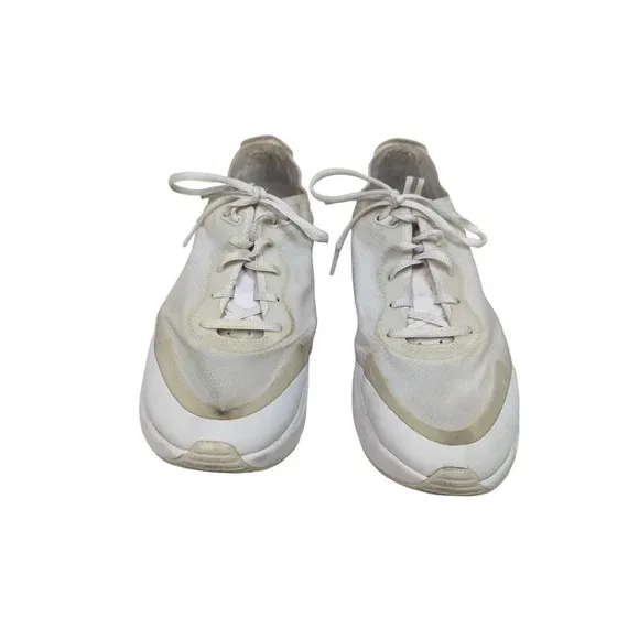 Nike Womens sz 9 Air Max Dia SE AR7410-105 White Running Shoes Sneakers Athletic
