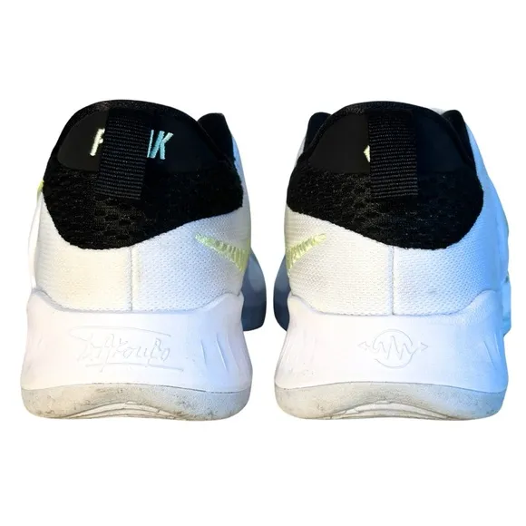Nike Zoom Freak 4 Kids sz 2Y in Barely Volt (Mint Green &amp; White) DQ0552-100