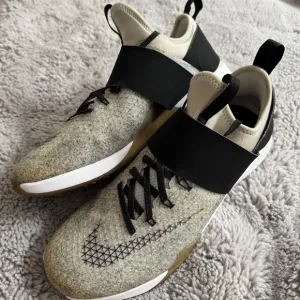 Nike Zoom Woman Lady Female 8.5 Men 7 Unisex Running Shoes Weights Gym Exercise