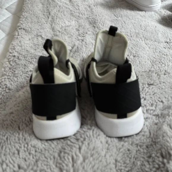 Nike Zoom Woman Lady Female 8.5 Men 7 Unisex Running Shoes Weights Gym Exercise