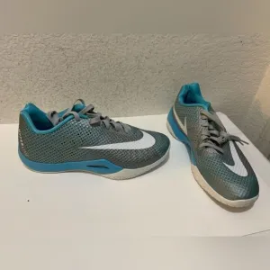 Nike Hyperlive Basketball Shoes 819663-004 Men's Sz 7.5 Wolf Gray/Carolina Blue