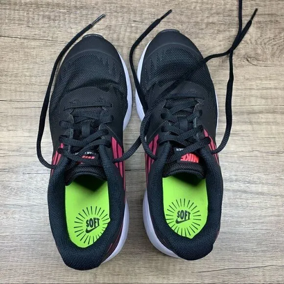 Nike~Star Runner 2~Black/Pink Running Shoes Youth Girls~US 4.5Y