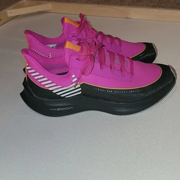 Nike Zoom Winflo 6 Shield Run Utility Fire Pink Womens Size 8