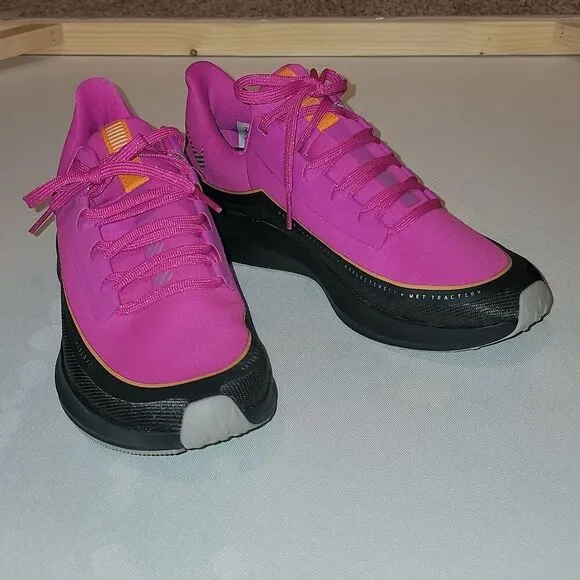 Nike Zoom Winflo 6 Shield Run Utility Fire Pink Womens Size 8