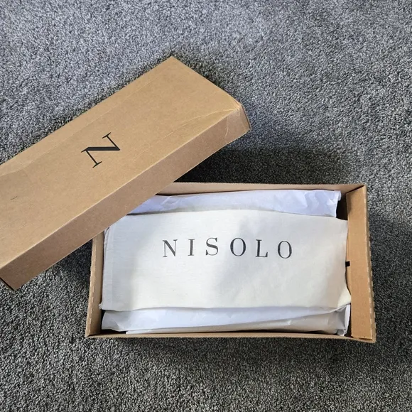 Nisolo Men's Travel Derby Tan Suede Shoes NEW size 11