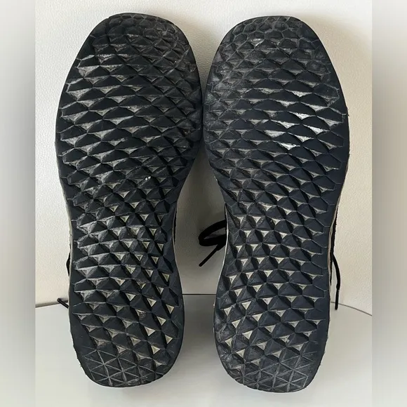 NOBULL ripstop runner black size men’s running shoes size 11.5