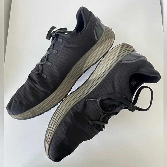 NOBULL ripstop runner black size men’s running shoes size 11.5