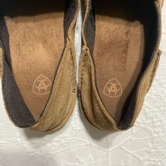 NWOB Ariat Navajo Slip On Cruiser Shoes Loafers Western Size 6.5B