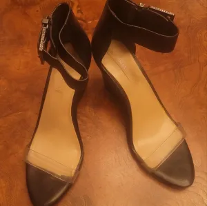 NWOT BCBG Black Genuine Leather Vinyl Clear Open Wedge Sandal Heels Shoes Size 8