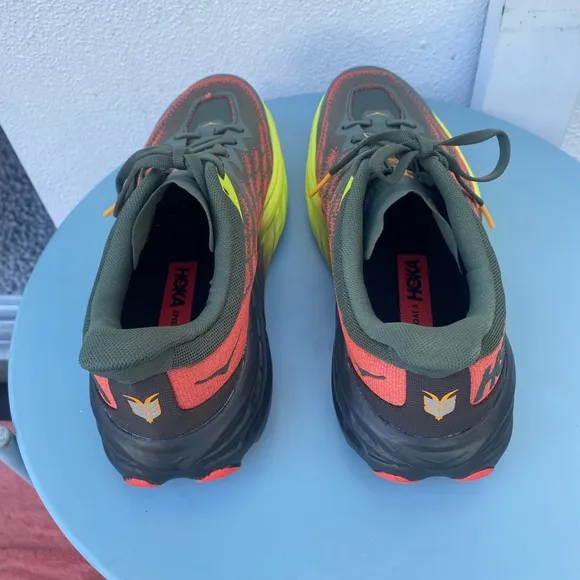 NWOT Men's Hoka Speedgoat 5 Trail Running Shoes (10 US)