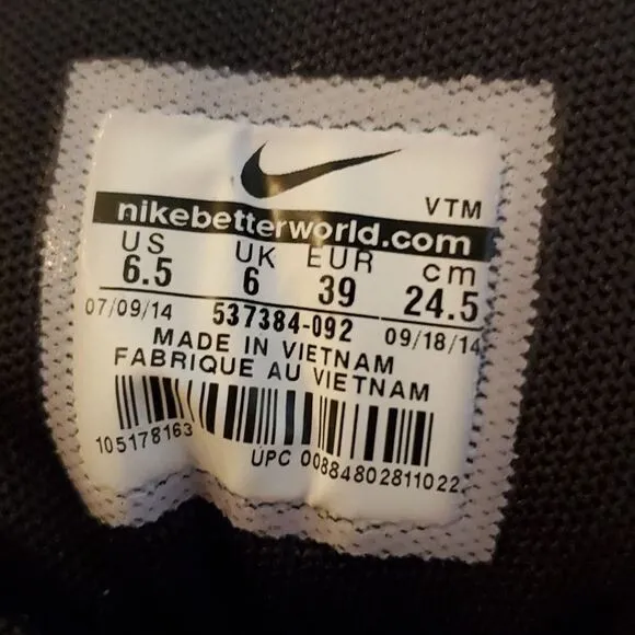 NWOT Nike Triple Black Air Max Running Shoes 6.5 2014