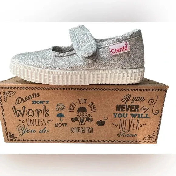 NWT Cienta Silver Sparkle Velcro T-Strap Shoes