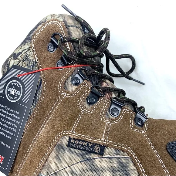 NWT Rocky Hunting Kids Waterproof 3M Boots, 1M