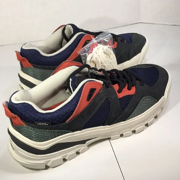 NWT Vans Amzn Trailhead Geo 2Hiking Action Shoes men’s 9
