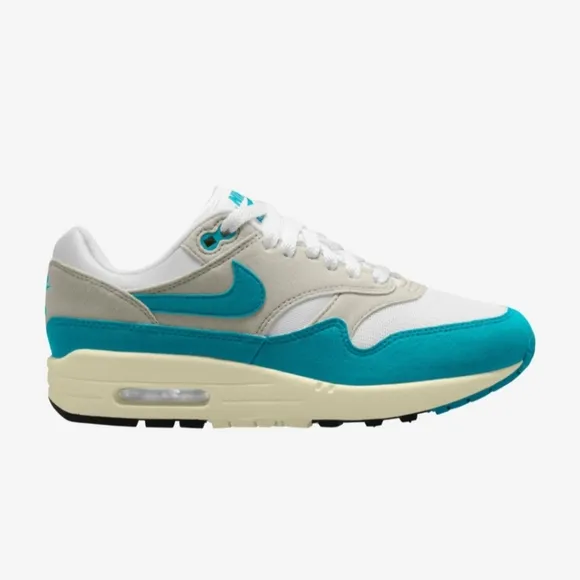 NWT Womens Size 9 Nike Air Max 1' 87.