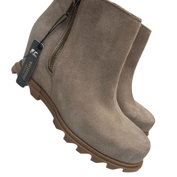 NWT WOMEN'S SOREL JOAN OF ARCTICT™ WEDGE III ZIP BOOTIE