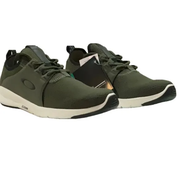 Oakley Dry Men's Laced Casual Sneaker US 10 Dark Brush