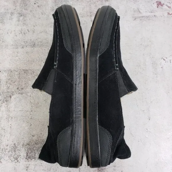 OluKai Puhalu Black Suede Leather Slip On Casual Shoes Men's size 9M EU 42