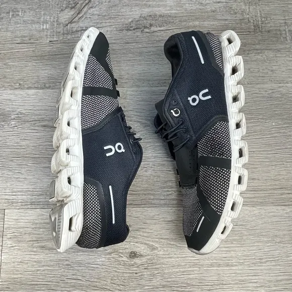 On Cloud 6 Women’s Running Shoes Size 10.5 GUC