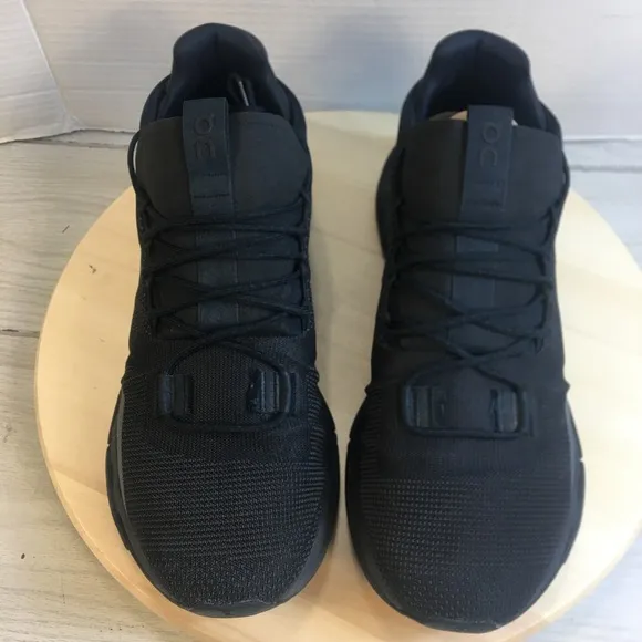 On Cloud Cloudnova Running Shoes Triple Black  26.99822 Men’s Size. 13