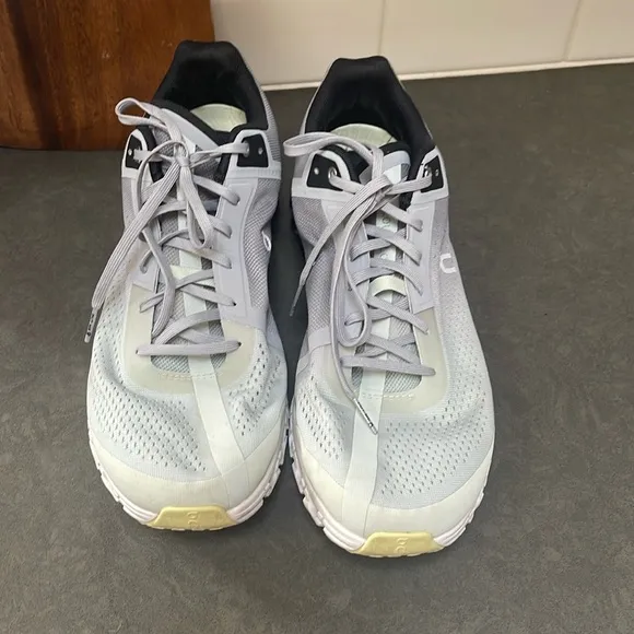 On Cloud Coudtec Men’s Running shoes Size 11 Cloudflow