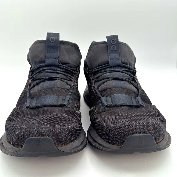 On Cloud Men's Cloudnova Black Low top Running Shoes black lace up sneakers 10.5
