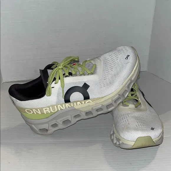 On cloud-on running cloud, monster 2, white &amp; green size 9 men’s tennis shoes.
