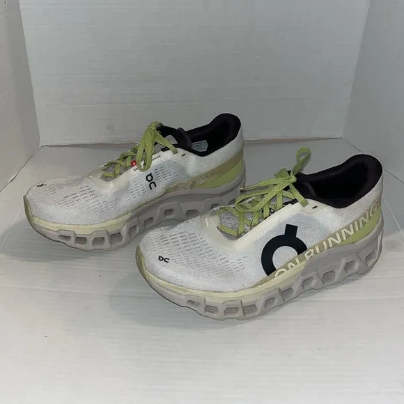 On cloud-on running cloud, monster 2, white &amp; green size 9 men’s tennis shoes.
