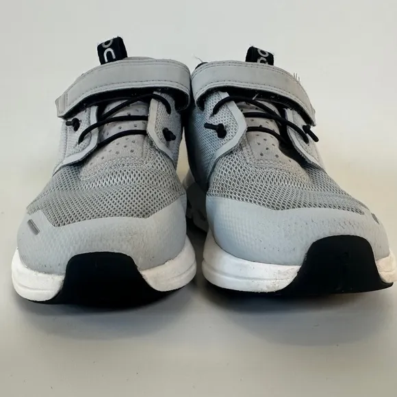 On Cloud Play Kids Lifestyle Shoe Sneaker K13.5 Glacier White Gray Blue No Tie