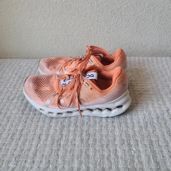 On Cloud Running Shoes Women's Size 7