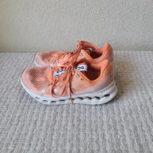 On Cloud Running Shoes Women's Size 7