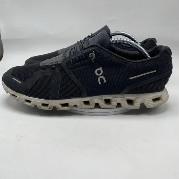 On Cloud Shoes Men Size 10.5 Black White Swiss Engineering Running Sneakers 3795