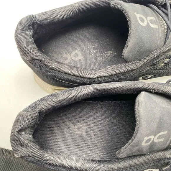 On Cloud Shoes Men Size 10.5 Black White Swiss Engineering Running Sneakers 3795