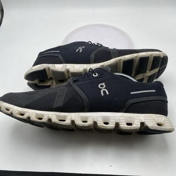 On Cloud Shoes Men Size 10.5 Black White Swiss Engineering Running Sneakers 3795
